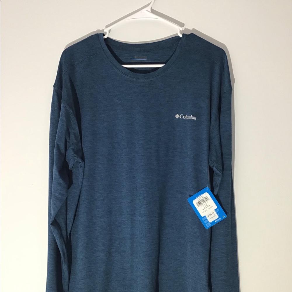 New Men’s Columbia Omni-Shade size L.